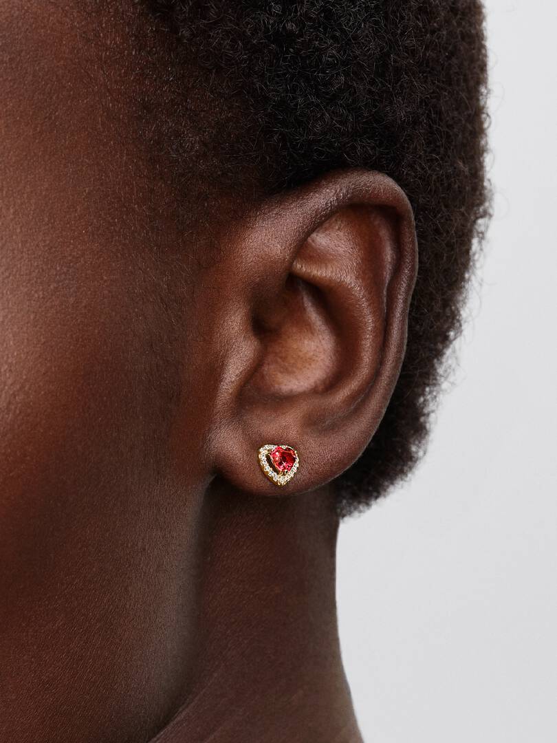 Pendientes Corazón en Dorado con Piedra Rojo y Zirconias Brillantes