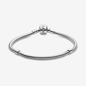 Pulsera de plata de ley y cierre clasica